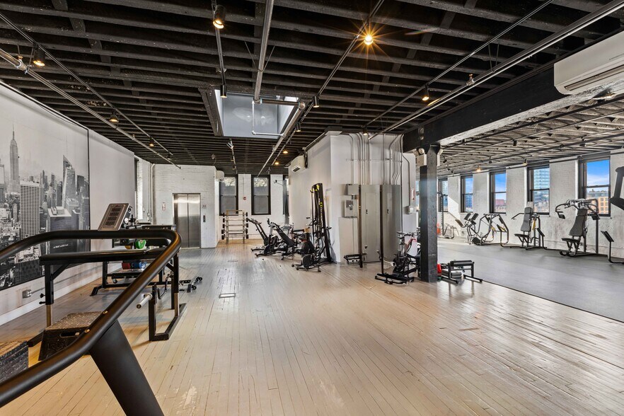 More Photos Of 267-271 Douglass St, Brooklyn Loft Creative Space For Lease