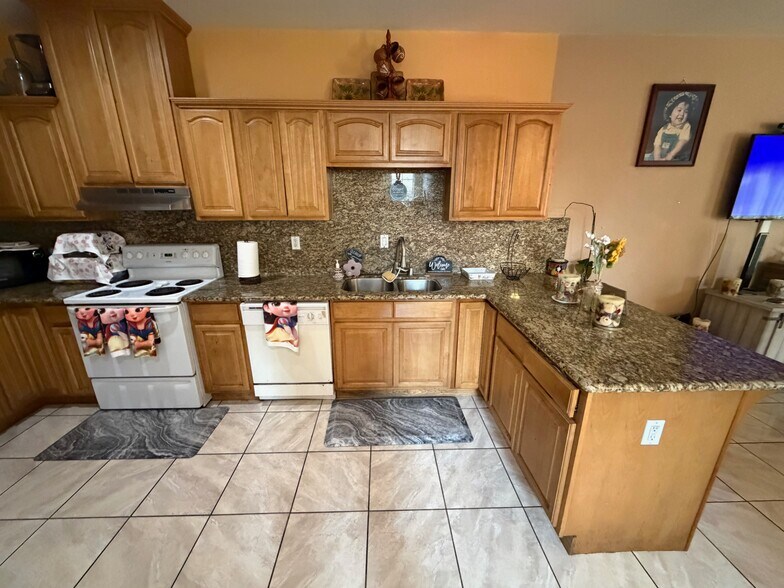 More Photos Of 1125 Olympia Ave, Seaside Multifamily For Sale