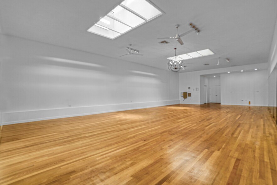 More Photos Of 177 Culver Blvd, Playa Del Rey Storefront For Lease