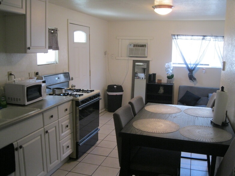 More Photos Of 10567 Ohio St, Loma Linda Multifamily For Sale