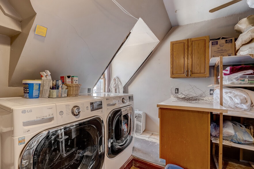 More Photos Of 3209 W Wells St, Milwaukee Hospitality For Sale