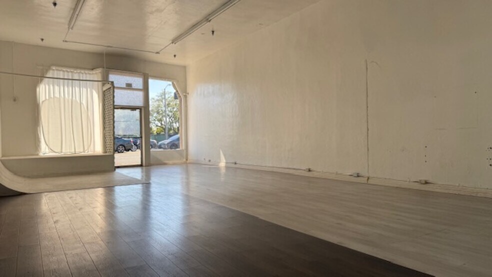 More Photos Of 105-111 W Las Tunas Dr, San Gabriel Auto Repair For Lease