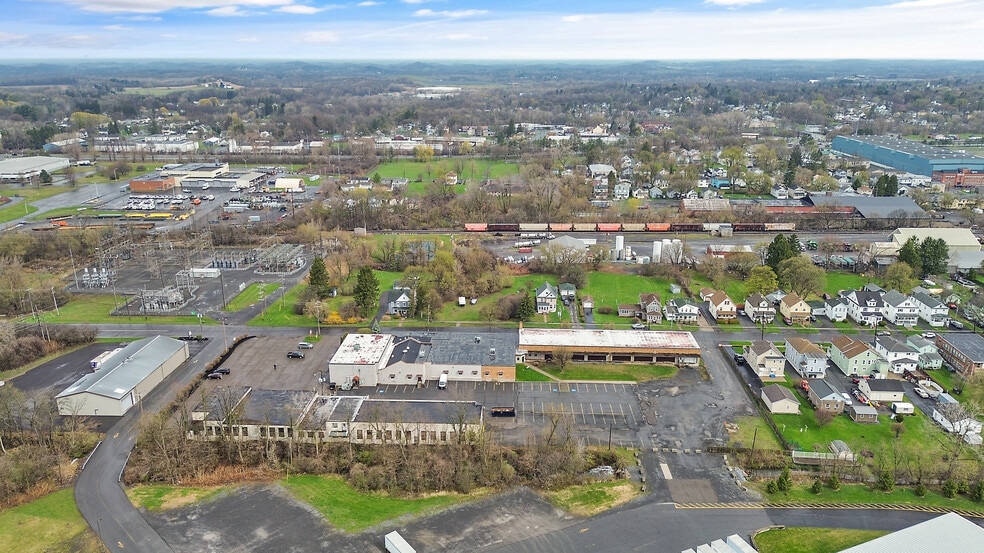 More Photos Of 34 Wright Ave, Auburn Truck Terminal For Sale