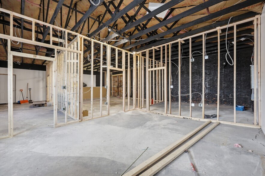 More Photos Of 688 E Eagle St, Buffalo Warehouse For Sale