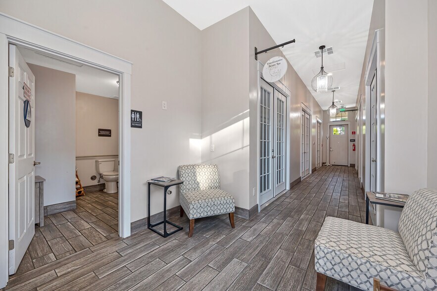 More Photos Of 707-709 Natoma St, Folsom Storefront Retail Office For Sale