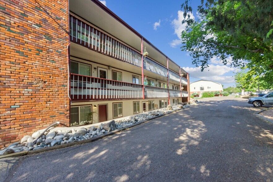 More Photos Of 6092 Wadsworth Blvd, Arvada Apartments For Sale