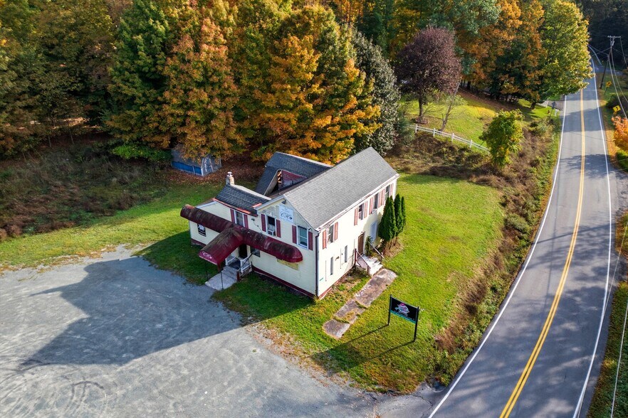 Primary Photo Of 205 Snyders Corner Rd, Wynantskill Lodge Meeting Hall For Sale