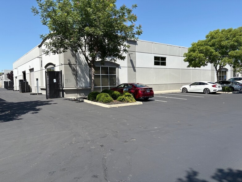 Primary Photo Of 2701 Boeing Way, Stockton Warehouse For Lease