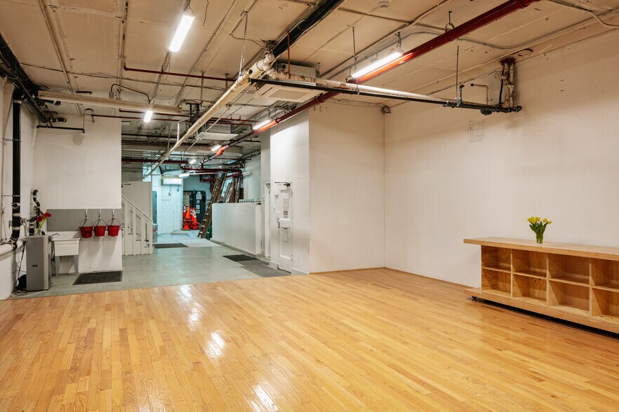 More Photos Of 57 Leonard St, New York Loft Creative Space For Lease