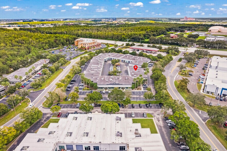 More Photos Of 7901 Kingspointe Pky, Orlando Flex For Lease