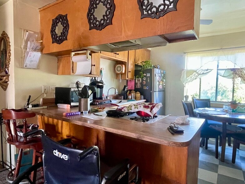 More Photos Of 524 W Williamson Ave, Fullerton Apartments For Sale