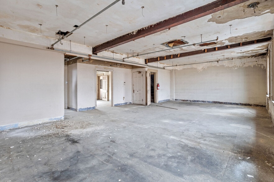 More Photos Of 120 N Warren, Trenton Office For Sale