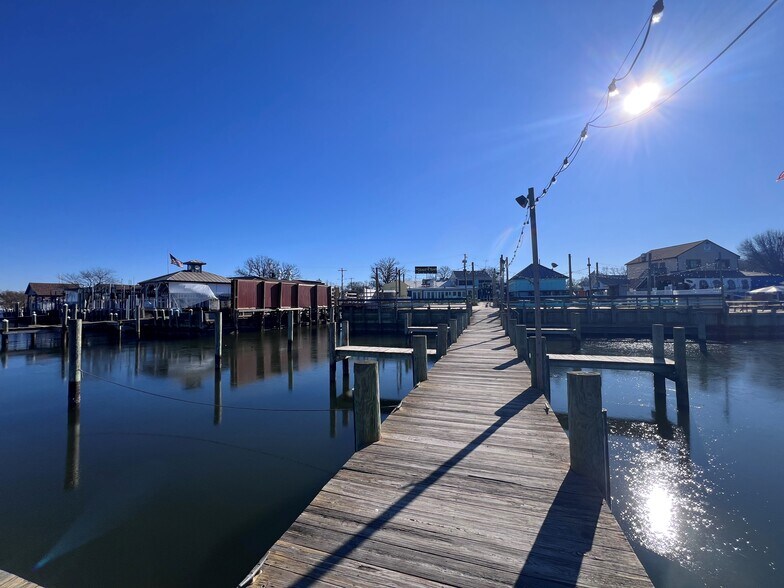 More Photos Of 203 Nanticoke Rd, Essex Restaurant For Sale