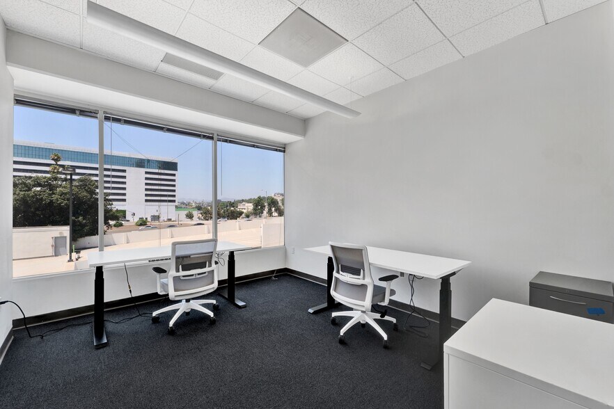 More Photos Of 221 S Figueroa St, Los Angeles Loft Creative Space For Lease