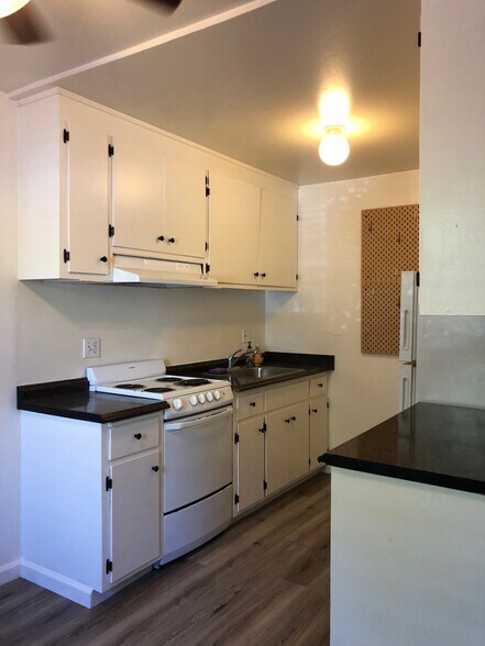 More Photos Of 2180 Ashby Ave, Berkeley Apartments For Sale
