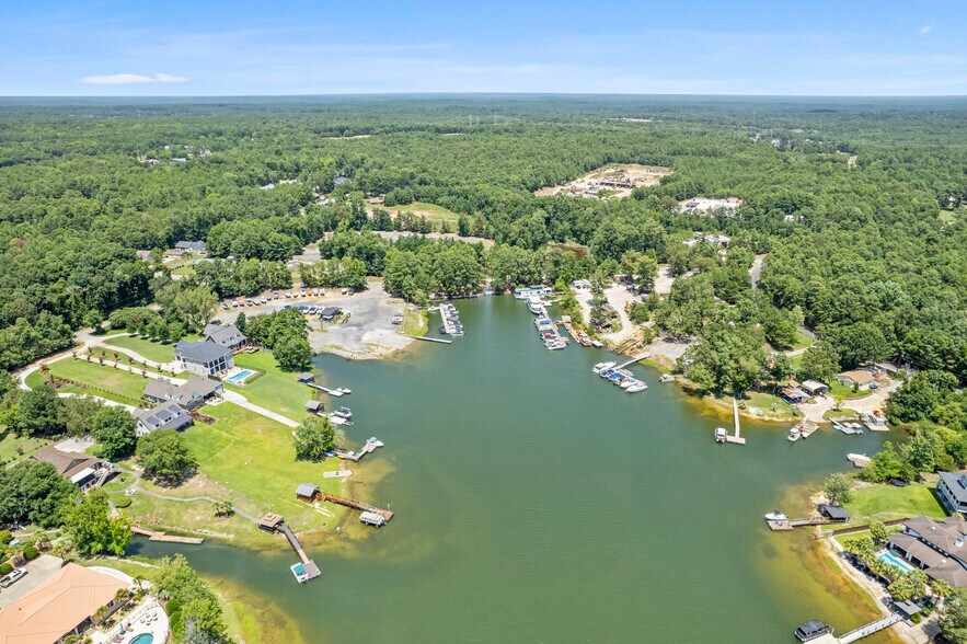 More Photos Of 317 Shadowood Dr, Irmo Flex For Sale