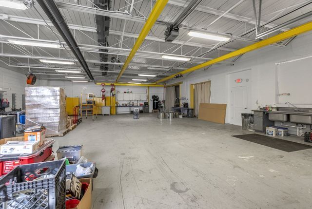 More Photos Of 13920 E 9 Mile Rd, Warren Warehouse For Lease