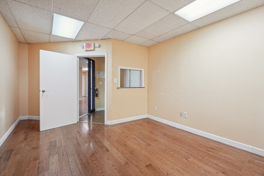 More Photos Of 200 South St, New Providence Medical For Sale