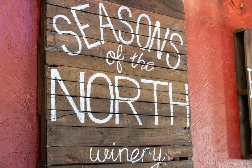 More Photos Of 9090 M-68, Alanson Storefront For Sale