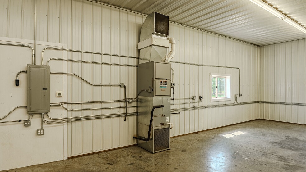 More Photos Of 608 Kenton, Reynolds Industrial For Sale