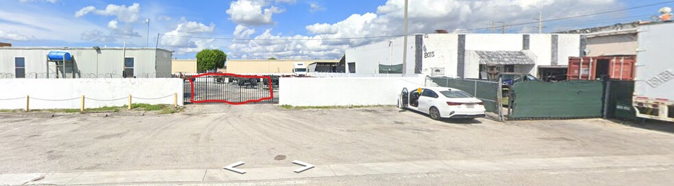 More Photos Of 8015-8025 NW 98th St, Hialeah Warehouse For Sale