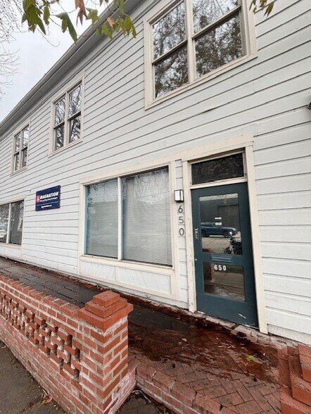More Photos Of 650-660 4th St, Oakland Office For Sale