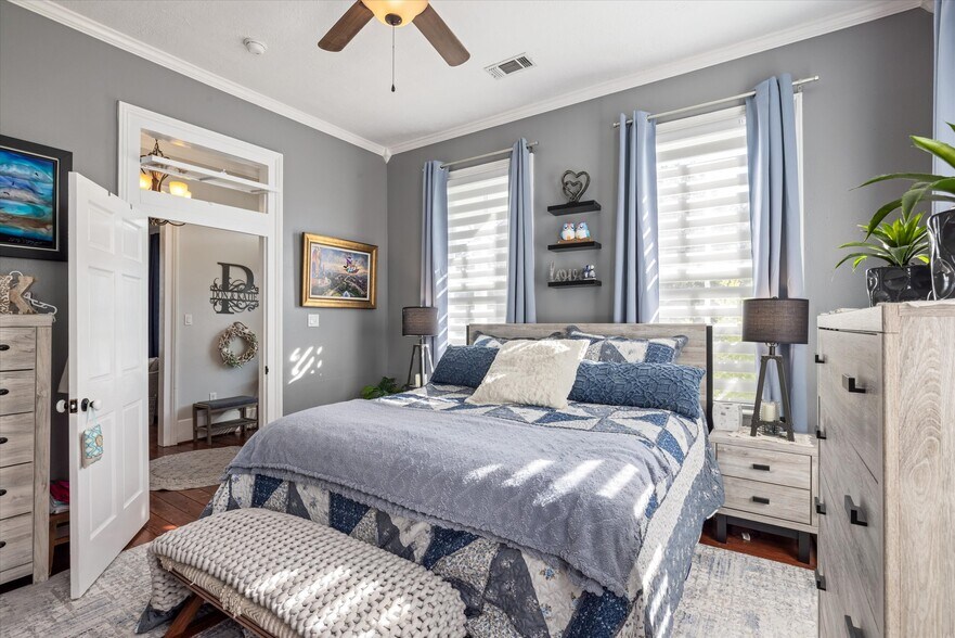 More Photos Of 3216 Ursuline St, Galveston Multifamily For Sale