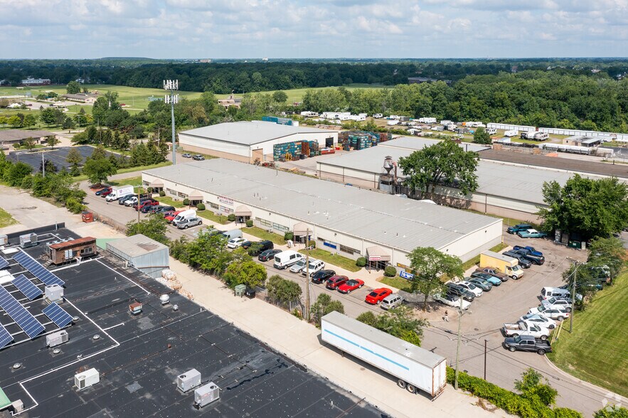 More Photos Of 18750 Fort St, Riverview Warehouse For Lease