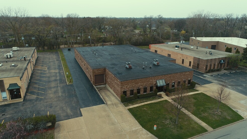 Primary Photo Of 2120 Foster Ave, Wheeling Warehouse For Sale