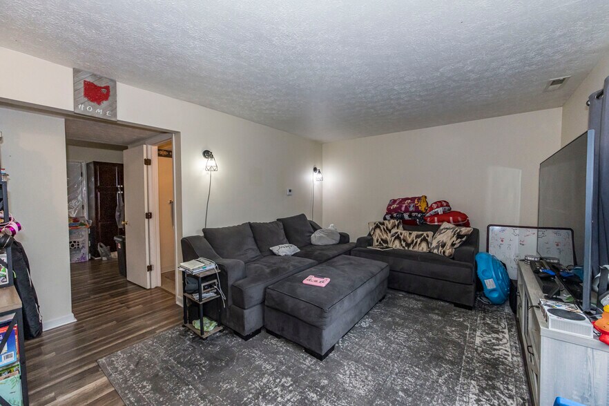 More Photos Of 3800 Grace Dr, Kent Multifamily For Sale
