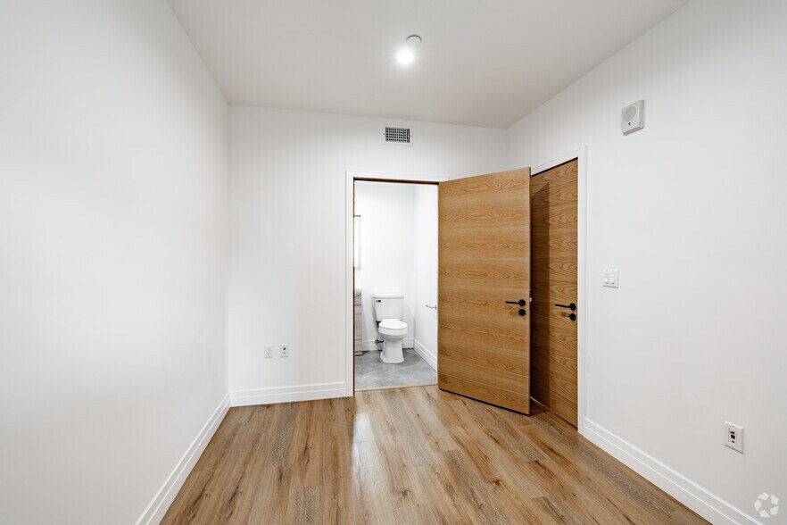 More Photos Of 1525 N Hobart Blvd, Los Angeles Apartments For Sale