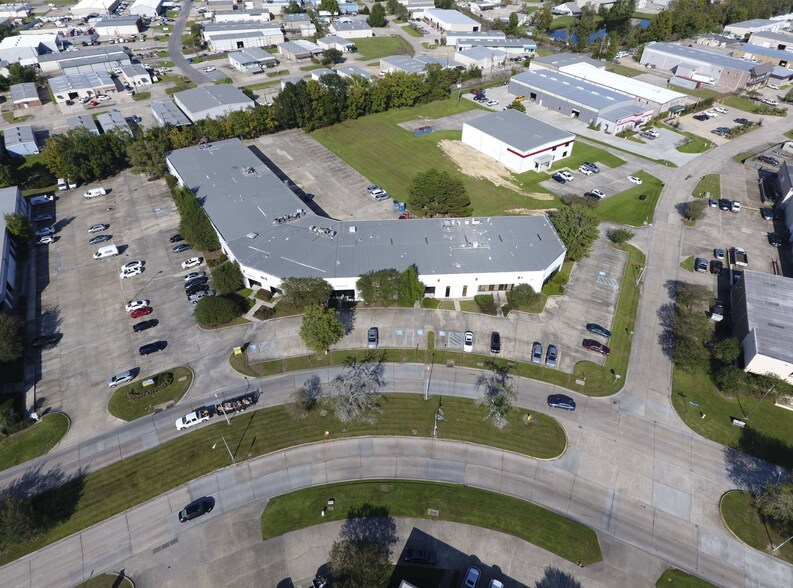 More Photos Of 11441 Industriplex Blvd, Baton Rouge Light Distribution For Lease
