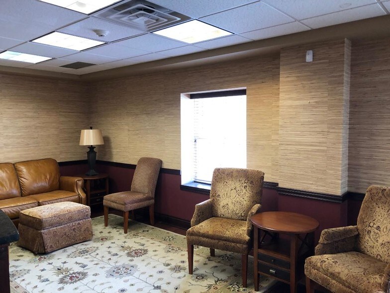 More Photos Of 1100 Summit Dr, Greensburg Office For Sale