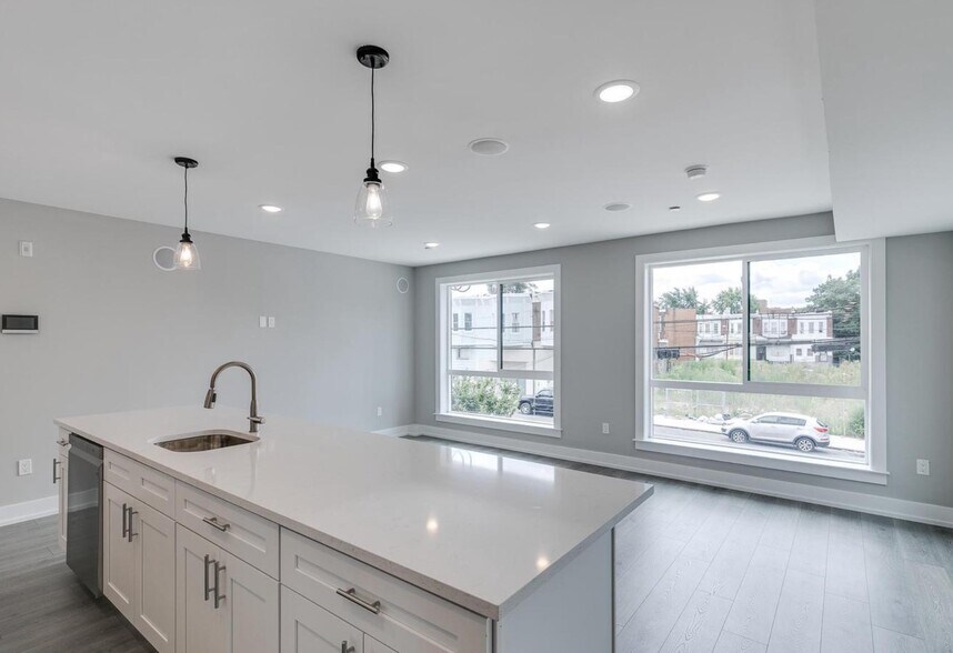 More Photos Of 1309 S 52nd St, Philadelphia Apartments For Sale