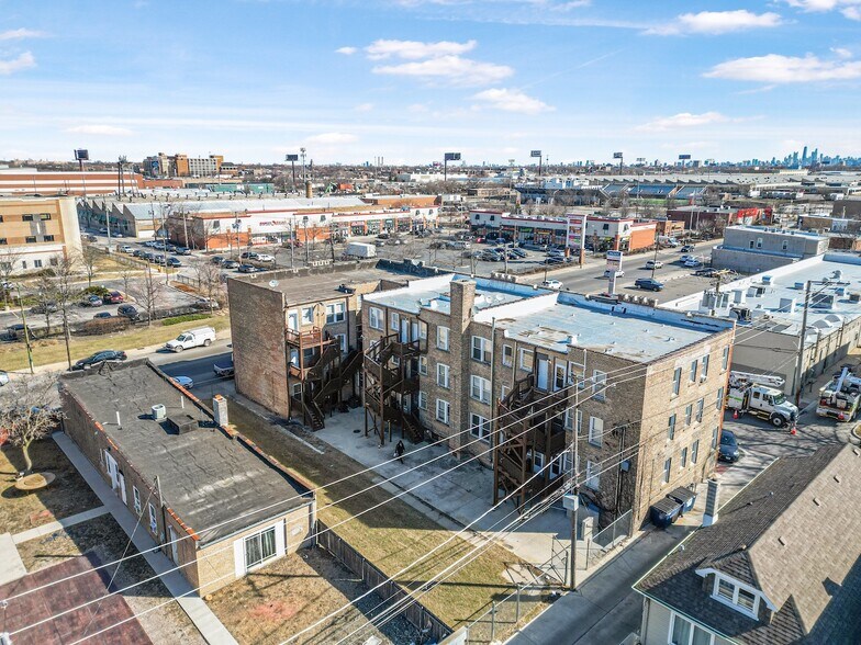 More Photos Of 5701 W Roosevelt Rd, Cicero Apartments For Lease