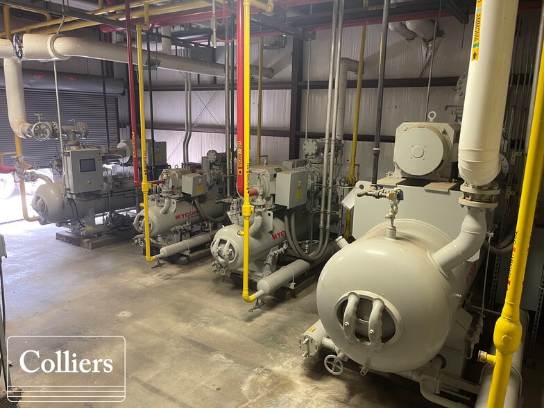 More Photos Of 532 Industrial Park Dr, Mulberry Refrigeration Cold Storage For Sale