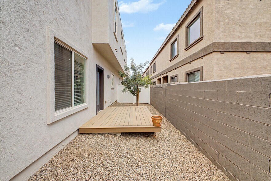 More Photos Of , Phoenix Multifamily For Sale