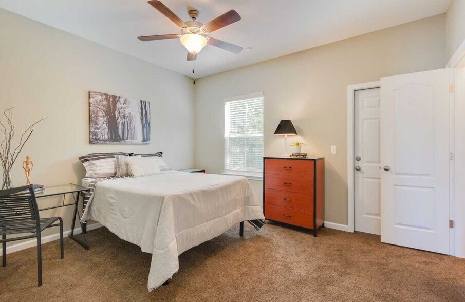 More Photos Of 2021 Tyson Green Ave, Tallahassee Apartments For Sale