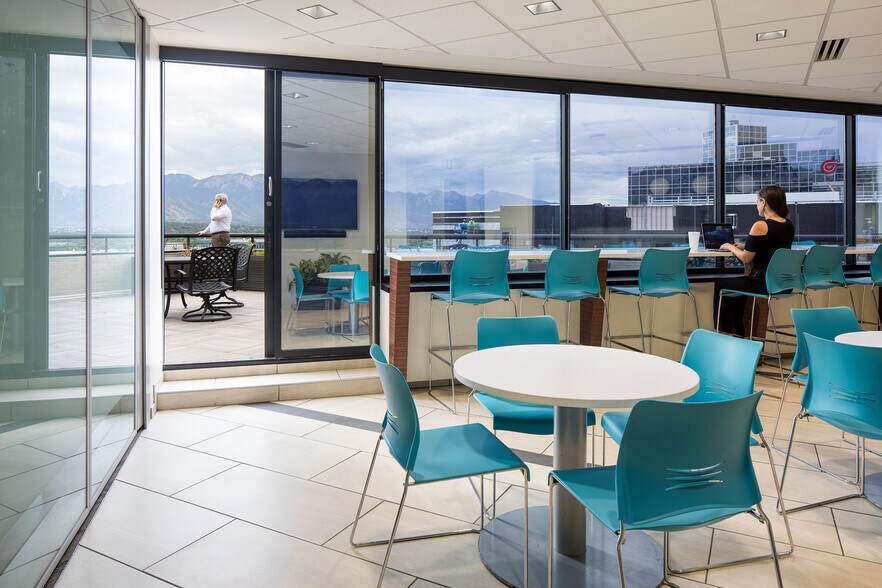 More Photos Of 215 S State St, Salt Lake City Office For Lease