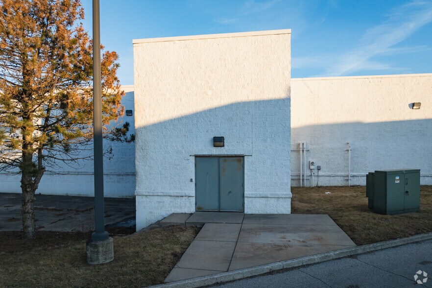 More Photos Of 2802 Curtice Rd, Northwood General Retail For Sale