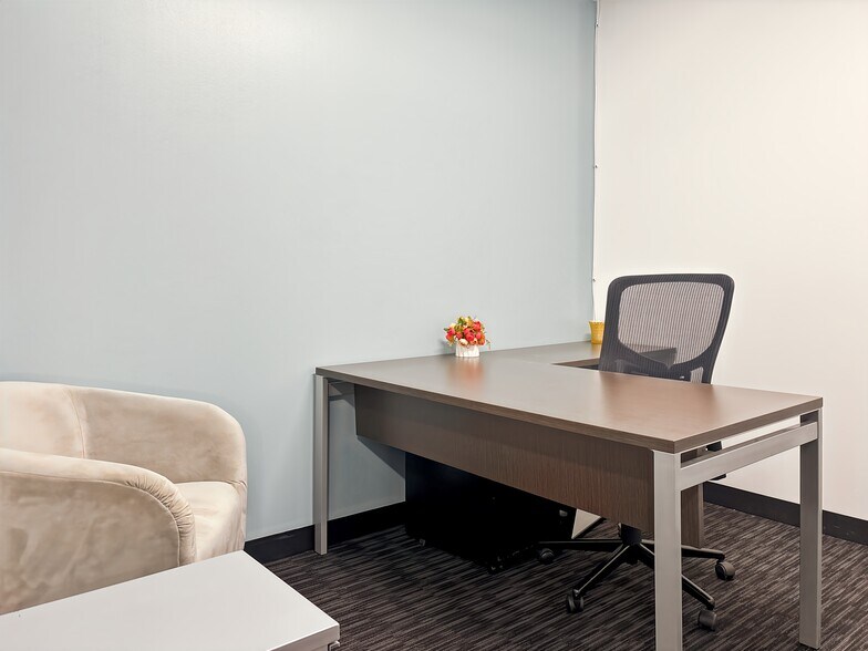 More Photos Of 5250 Lankershim Blvd, North Hollywood Coworking Space