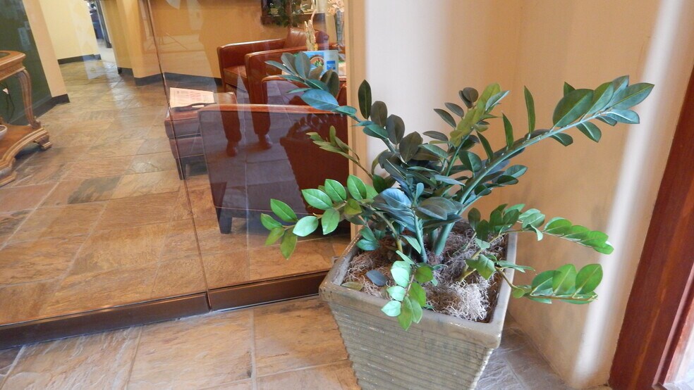 More Photos Of 10465 E Pinnacle Peak Pky, Scottsdale Medical For Lease