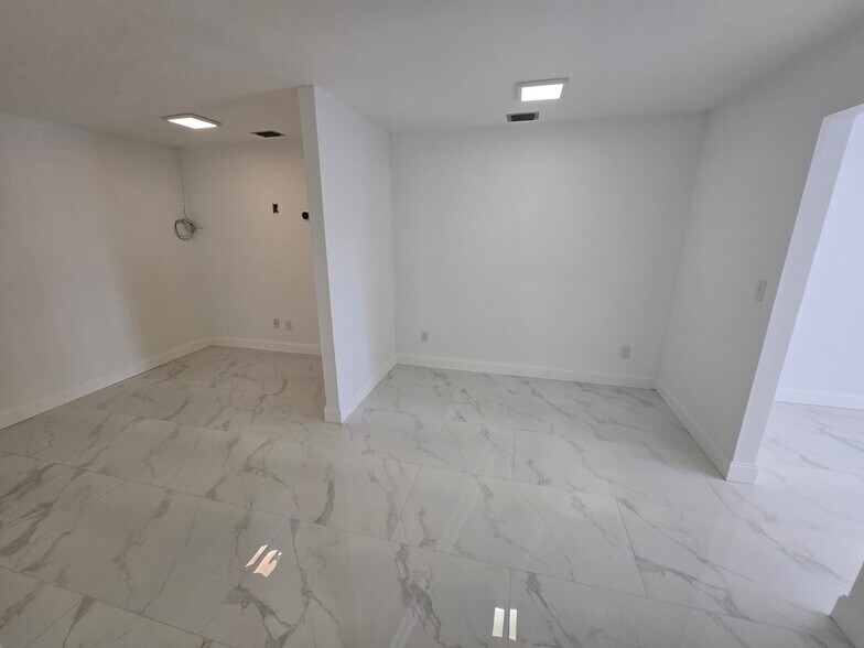 More Photos Of 638 Hewett Dr, Orlando Industrial For Sale