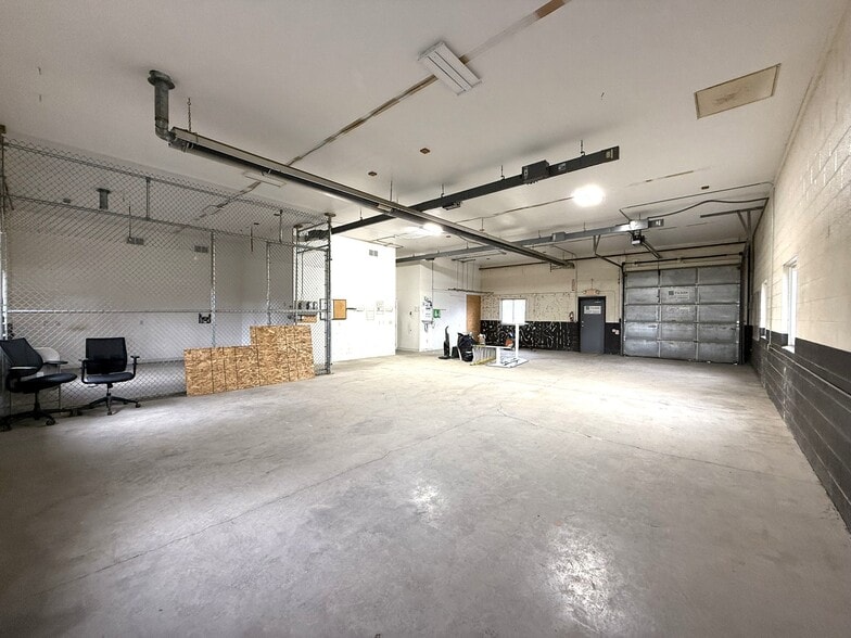 More Photos Of 4944 Ver Plank Rd, Clay Light Manufacturing For Sale