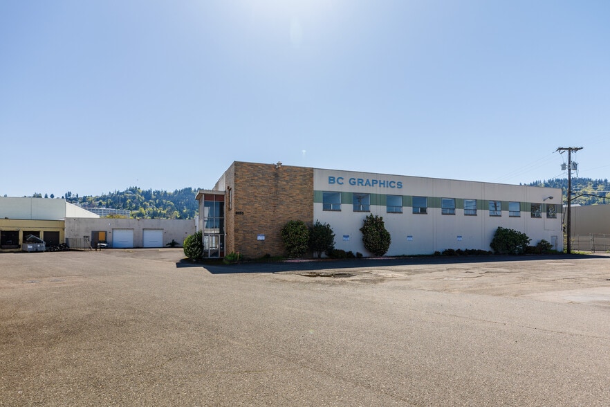 More Photos Of 3155 NW Yeon Ave, Portland Warehouse For Sale