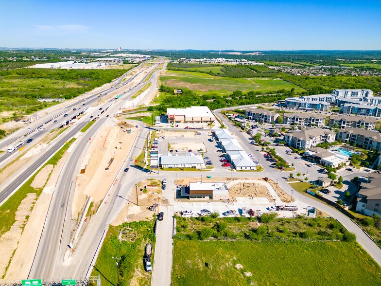 More Photos Of 7323 N Loop 1604 E, San Antonio Office For Sale