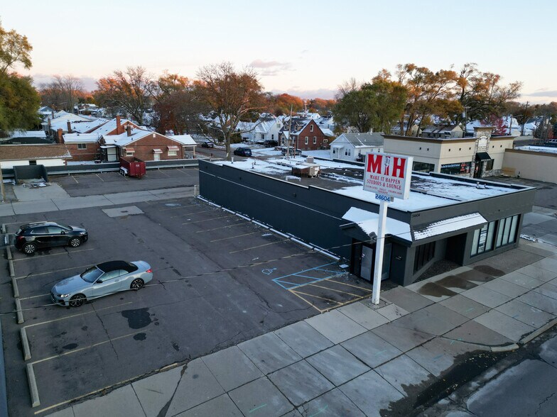 More Photos Of 24604 Van Dyke Ave, Center Line Freestanding For Lease