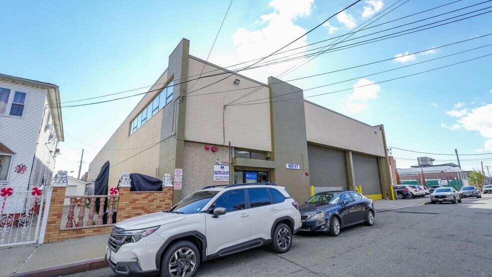 More Photos Of 167-17 146th Rd, Jamaica Warehouse For Lease