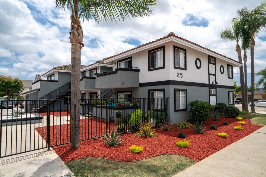 More Photos Of 875 N Olive St, Orange Apartments For Sale
