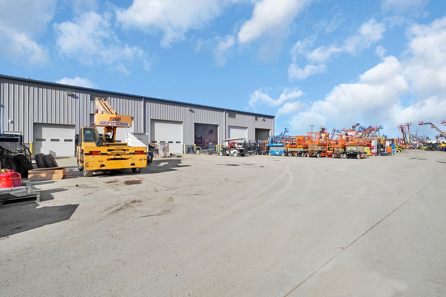 More Photos Of 5132 Fisher Rd, Columbus Warehouse For Lease